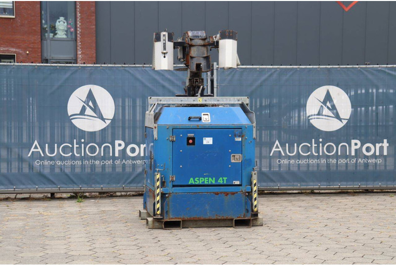 Towerlight Aspen 4 - Mat d'éclairage: photos 1 Towerlight Aspen 4 - Mat d'éclairage: photos 1