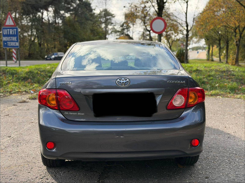 Berline Toyota Corolla 1.4 D: photos 20