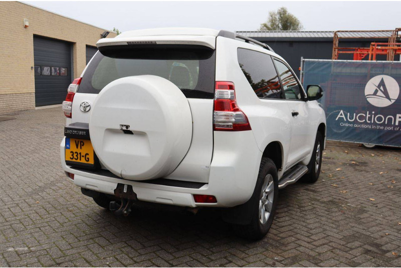 Berline Toyota Land Cruiser: photos 6