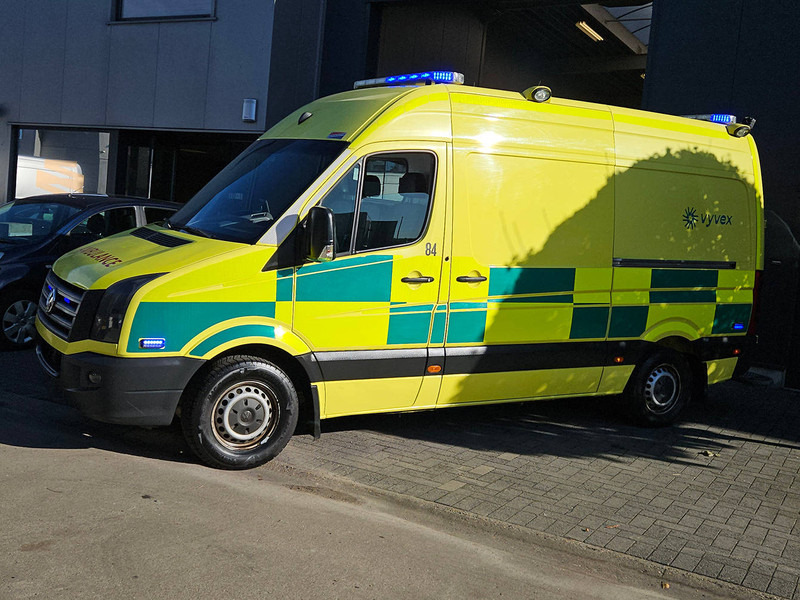 Volkswagen Crafter 2.0 TDI - Fourgon utilitaire: photos 1 Volkswagen Crafter 2.0 TDI - Fourgon utilitaire: photos 1