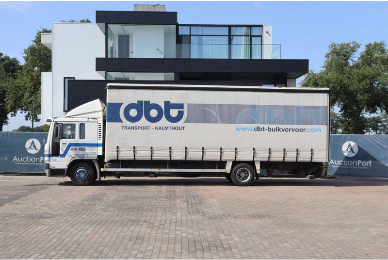 Volvo FL6 - Camion fourgon: photos 2 Volvo FL6 - Camion fourgon: photos 2