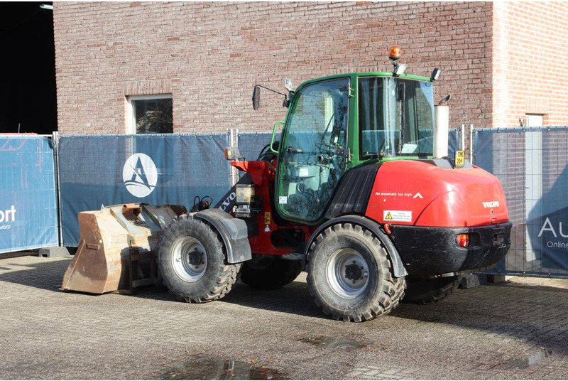 Volvo L25B-P - Chargeuse sur pneus: photos 3 Volvo L25B-P - Chargeuse sur pneus: photos 3