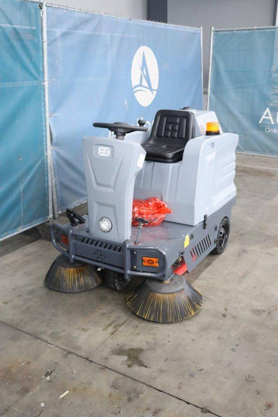 Balayeuse de voirie neuf Westfield S1250: photos 9