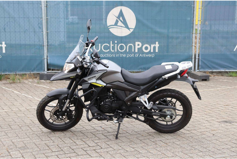 X-Nord 125 - Motocyclette: photos 2 X-Nord 125 - Motocyclette: photos 2