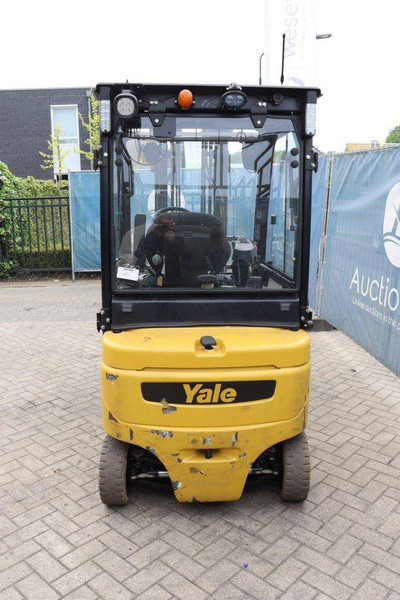 Yale ERP20VF - Chariot élévateur électrique: photos 5 Yale ERP20VF - Chariot élévateur électrique: photos 5