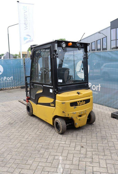 Yale ERP20VF - Chariot élévateur électrique: photos 4 Yale ERP20VF - Chariot élévateur électrique: photos 4