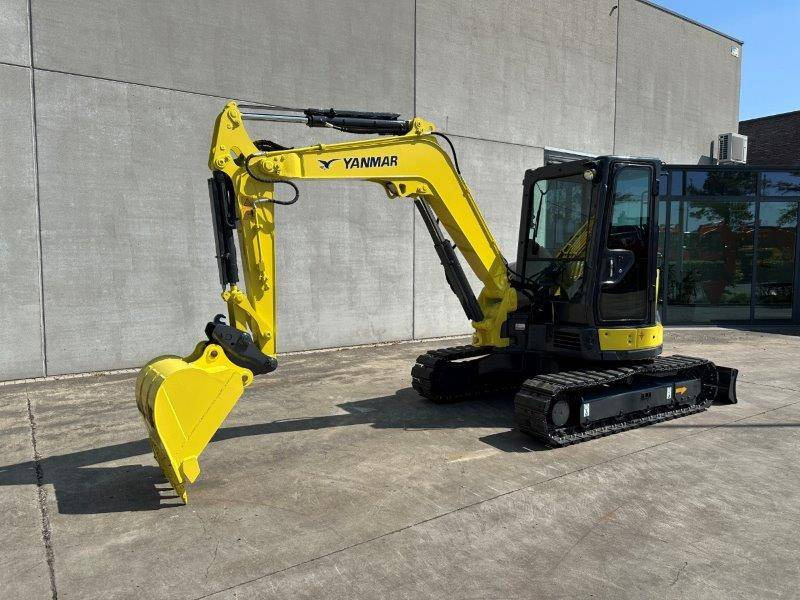Yanmar VIO50-6B - Pelle sur chenille: photos 1 Yanmar VIO50-6B - Pelle sur chenille: photos 1