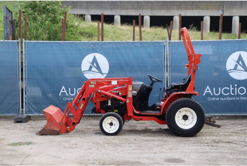 Yanmar YM 2001 - Tracteur agricole: photos 2 Yanmar YM 2001 - Tracteur agricole: photos 2