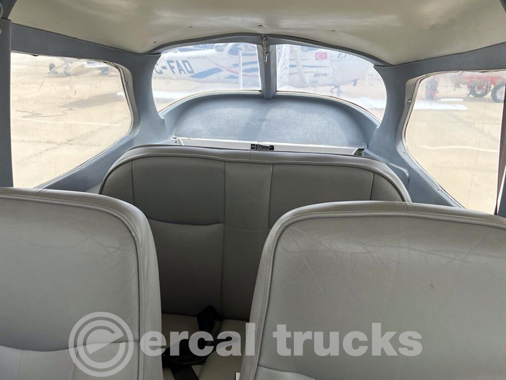 Équipement aéroportuaire 1977 Cessna 172N Diesel TC-EHO Airplane: photos 9