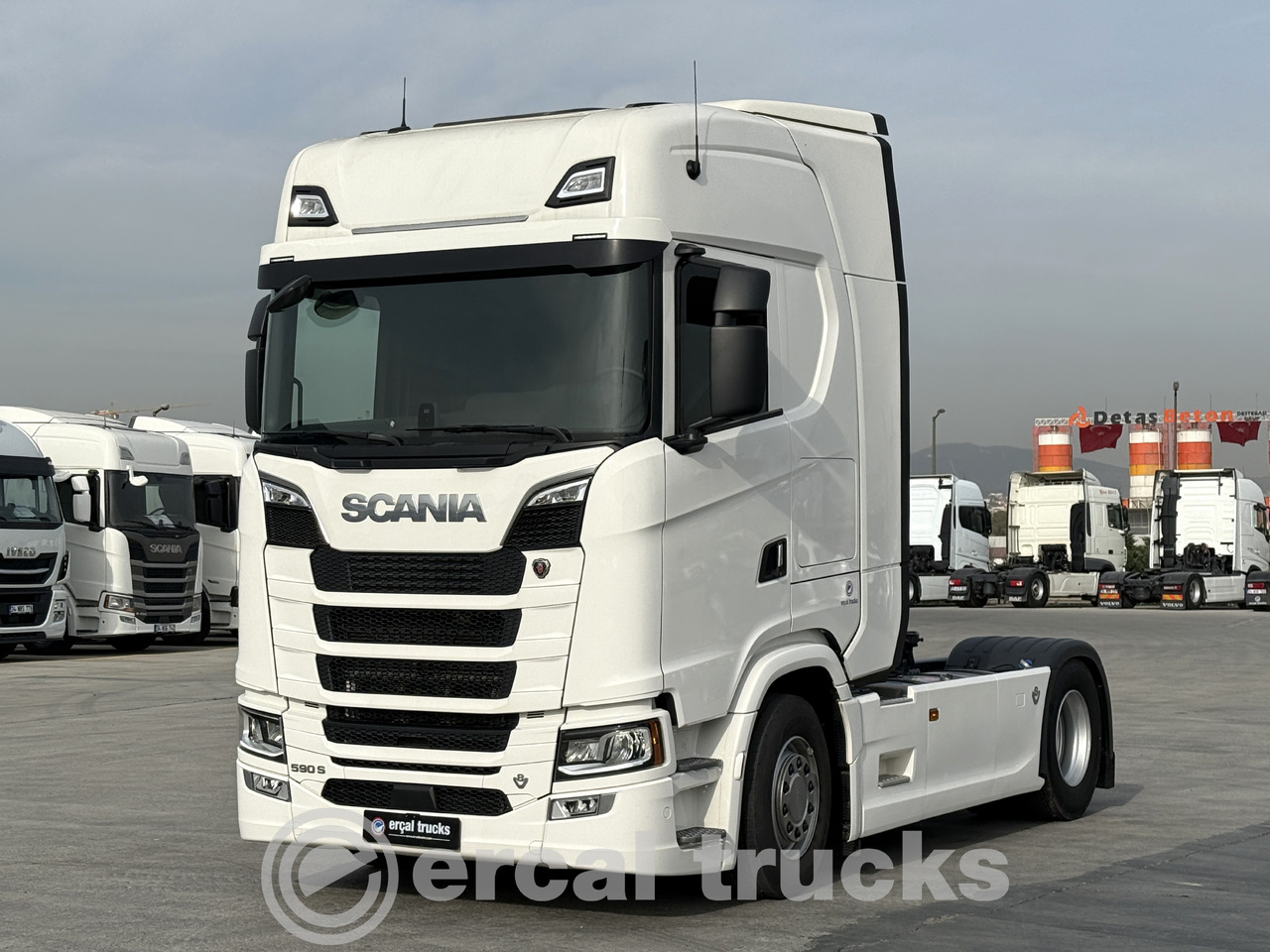 SCANIA NEW 2023 590 S/AUTO-AC-PARK AC-REFRIGERATOR-DOUBLE WAREHOUSE-4X2 - Tracteur routier: photos 1 SCANIA NEW 2023 590 S/AUTO-AC-PARK AC-REFRIGERATOR-DOUBLE WAREHOUSE-4X2 - Tracteur routier: photos 1