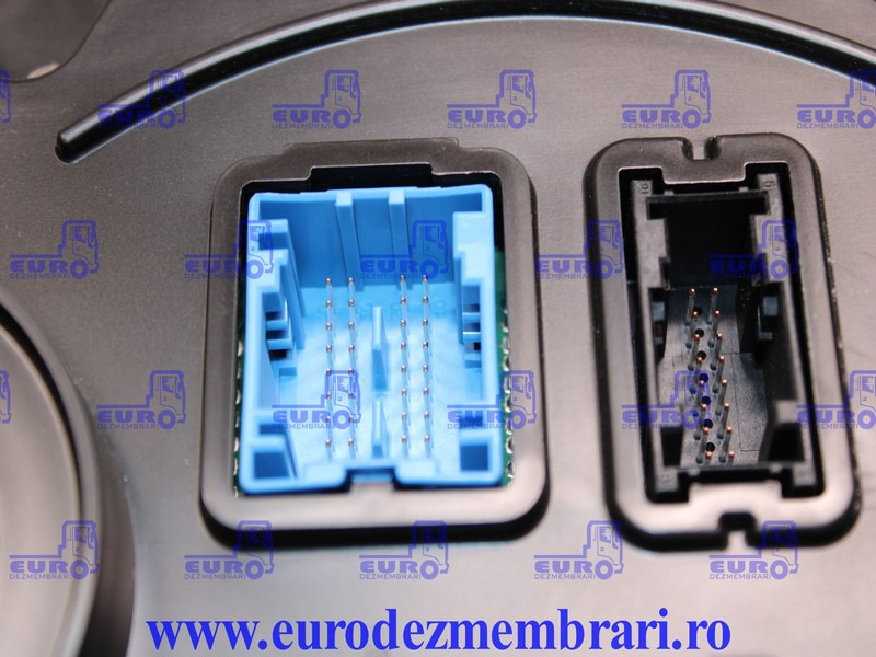 CEAS BORD DIGITAL DAF XF XG 2234212 - Panel de instrumentos pour Camion: photos 3 CEAS BORD DIGITAL DAF XF XG 2234212 - Panel de instrumentos pour Camion: photos 3