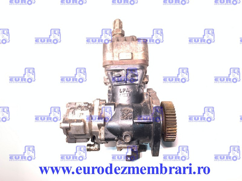 COMPRESOR AER RENAULT MAGNUM DXI13 04905010, K016932 - Compresseur pour Camion: photos 1 COMPRESOR AER RENAULT MAGNUM DXI13 04905010, K016932 - Compresseur pour Camion: photos 1