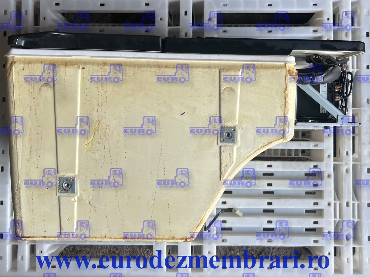 FRIGIDER MAN TGX TG2 81.63910.6109 - Cabine et intérieur pour Camion: photos 2 FRIGIDER MAN TGX TG2 81.63910.6109 - Cabine et intérieur pour Camion: photos 2