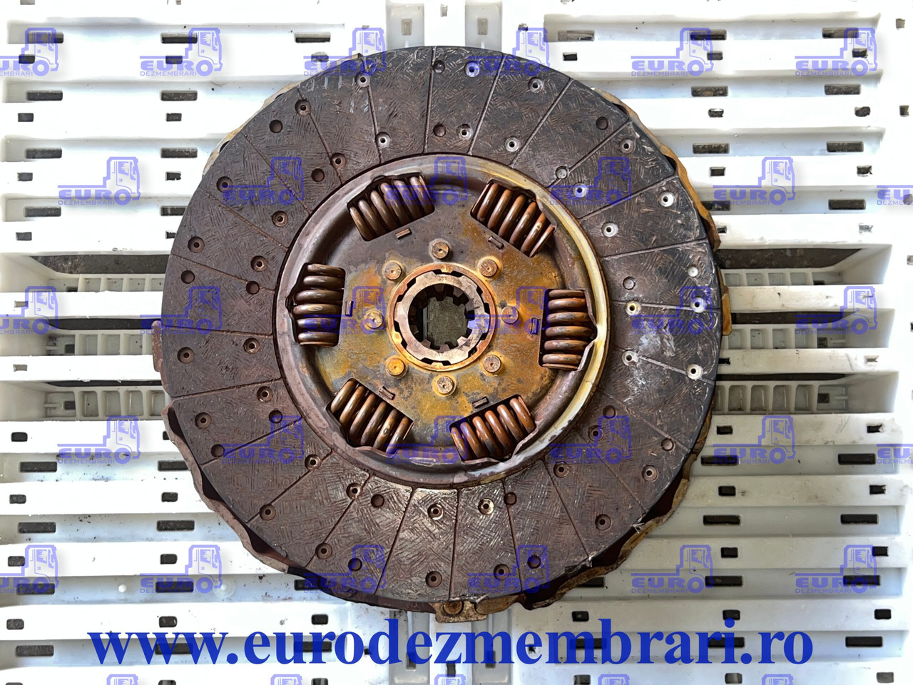 KIT AMBREIAJ MAN D3876 TRAXON 81.30305.0260, 81.30301.0745, 51.02301.6111 - Embrayage et pièces pour Camion: photos 3 KIT AMBREIAJ MAN D3876 TRAXON 81.30305.0260, 81.30301.0745, 51.02301.6111 - Embrayage et pièces pour Camion: photos 3