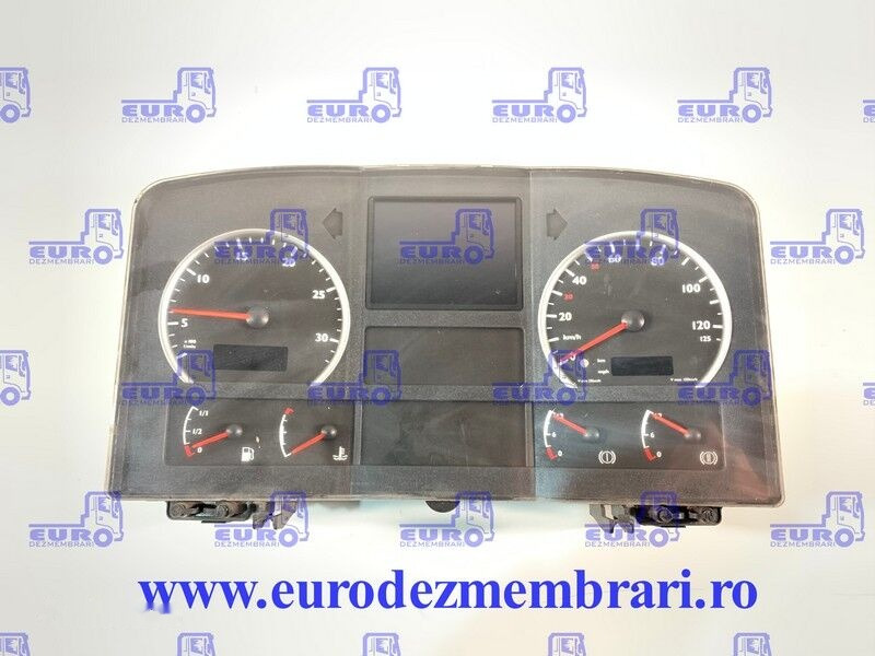 MAN TGA TGX 81.27202.6133 - Panel de instrumentos pour Camion: photos 1 MAN TGA TGX 81.27202.6133 - Panel de instrumentos pour Camion: photos 1