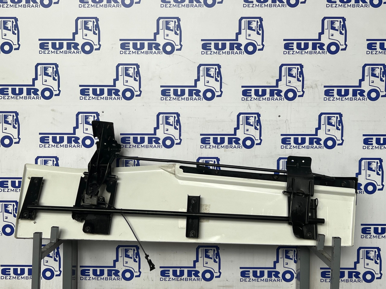 PARAVANT LATERAL DREAPTA RENAULT T 82636497 - Carrosserie et extérieur pour Camion: photos 2 PARAVANT LATERAL DREAPTA RENAULT T 82636497 - Carrosserie et extérieur pour Camion: photos 2