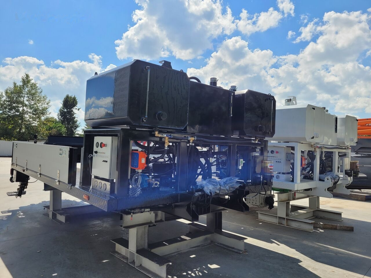 MERCEDES-BENZ New BMS BLP 14-09 on chassis - Camion pompe: photos 4 MERCEDES-BENZ New BMS BLP 14-09 on chassis - Camion pompe: photos 4