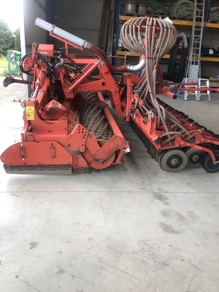 Kuhn VENTA TF1500 + Kuhn HR4004DR - Combiné de semis: photos 3 Kuhn VENTA TF1500 + Kuhn HR4004DR - Combiné de semis: photos 3
