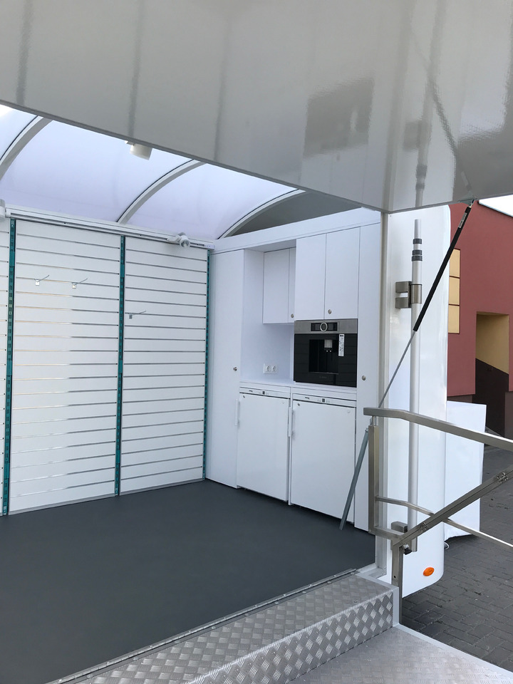 WARK EXPO 5m - Remorque magasin: photos 3 WARK EXPO 5m - Remorque magasin: photos 3