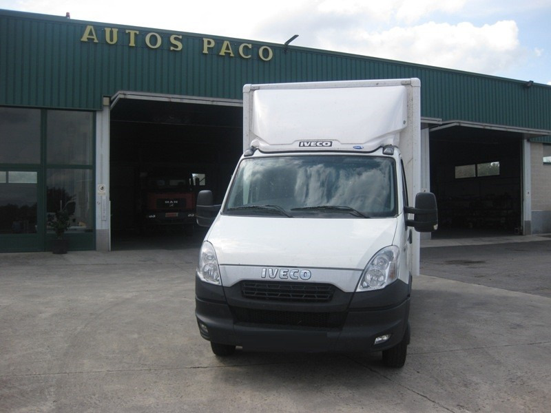 IVECO 35C15 CAJA CERRADA - Fourgon grand volume: photos 1 IVECO 35C15 CAJA CERRADA - Fourgon grand volume: photos 1