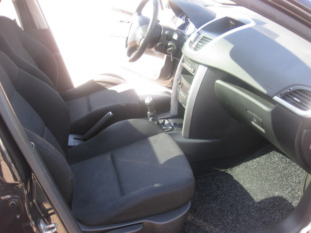 PEUGEOT 207 SW - Voiture: photos 3 PEUGEOT 207 SW - Voiture: photos 3
