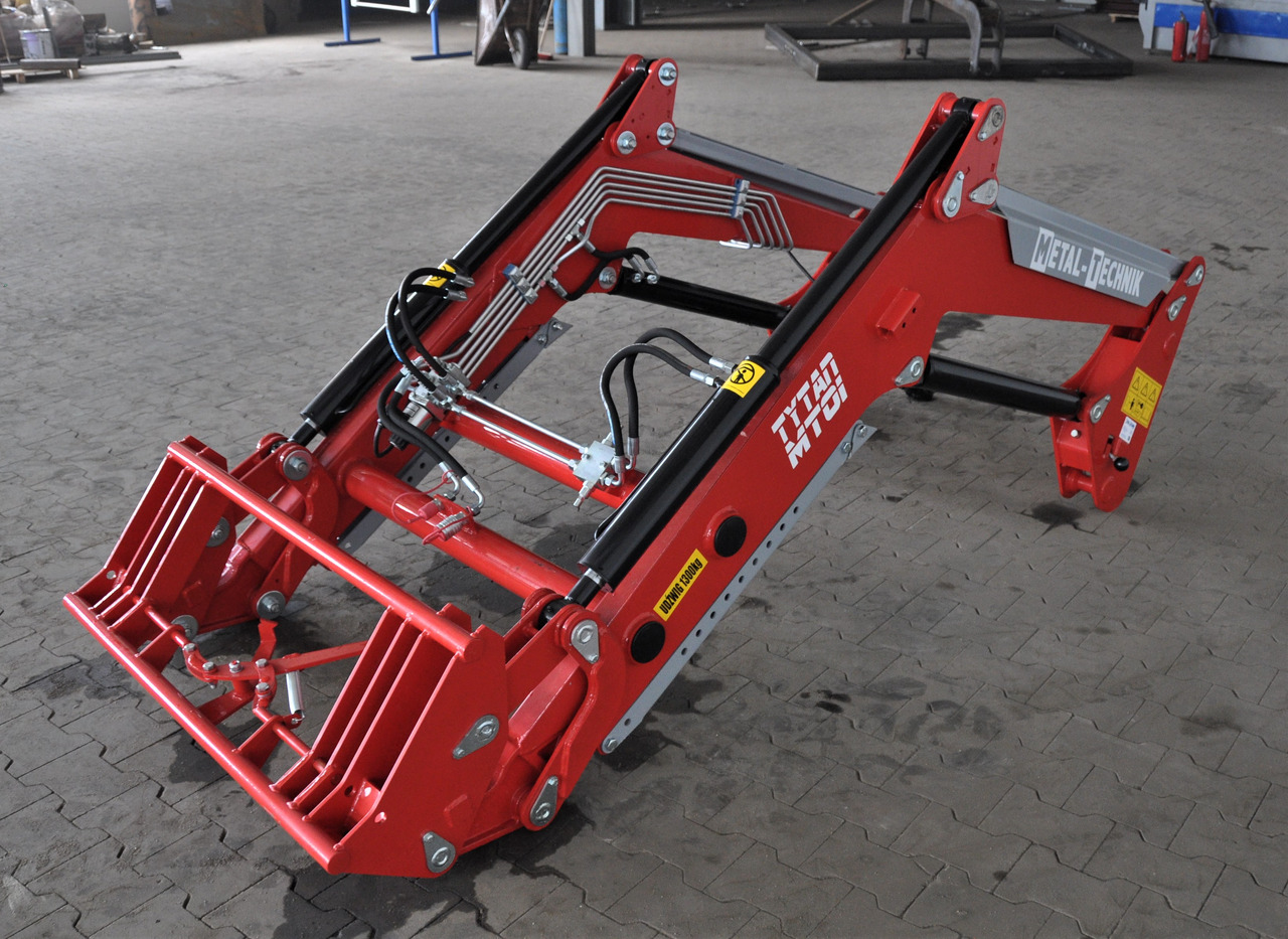 Metal - Technik Ładowacz czoŁowy / Frontlader / Front loader / Фронтальный погрузчик - Chargeur frontal pour tracteur: photos 1 Metal - Technik Ładowacz czoŁowy / Frontlader / Front loader / Фронтальный погрузчик - Chargeur frontal pour tracteur: photos 1