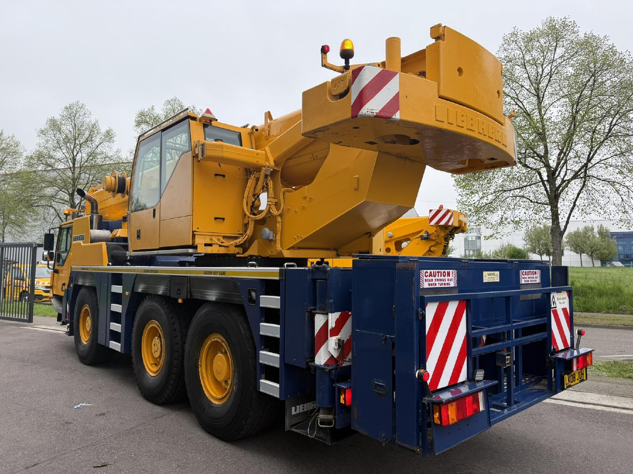 Liebherr LTM 1055-3.2 (08 - 084 745) | 6 x 6 - Grue mobile: photos 3 Liebherr LTM 1055-3.2 (08 - 084 745) | 6 x 6 - Grue mobile: photos 3