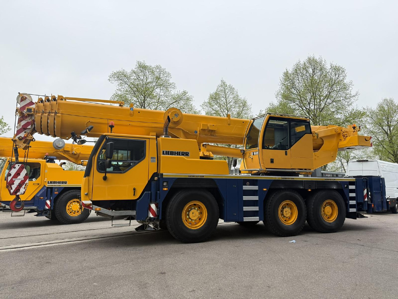 Liebherr LTM 1055-3.2 (08 - 084 745) | 6 x 6 en leasing occasion Liebherr LTM 1055-3.2 (08 - 084 745) | 6 x 6: photos 6