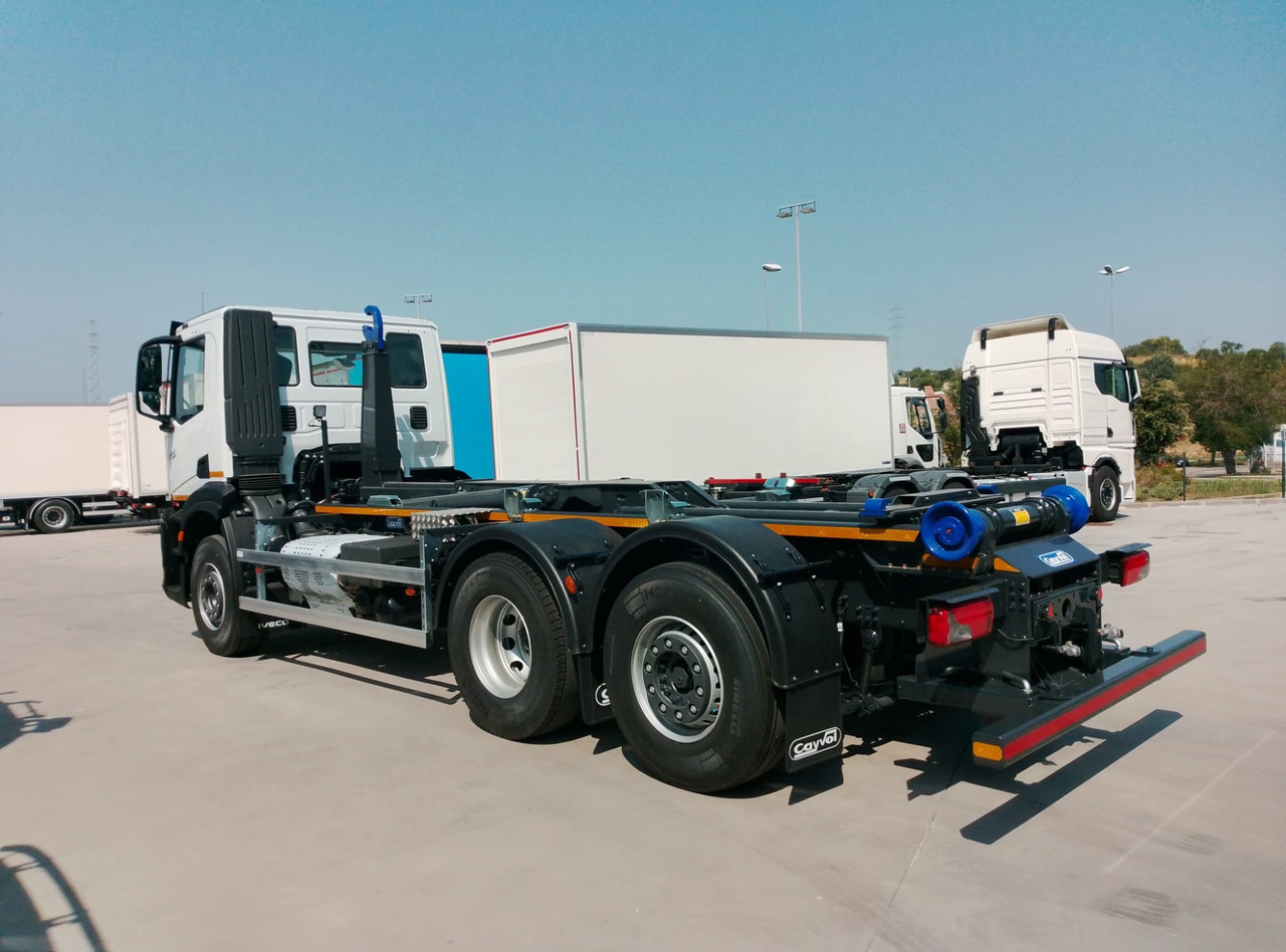 IVECO AD280X40 YPS ON X-WAY E6 (Hook Equipment) - Camion ampliroll: photos 5 IVECO AD280X40 YPS ON X-WAY E6 (Hook Equipment) - Camion ampliroll: photos 5