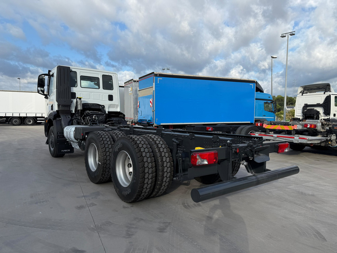 IVECO AD300X46Z OFF X-Way E6 (Chassis) - Châssis cabine: photos 5 IVECO AD300X46Z OFF X-Way E6 (Chassis) - Châssis cabine: photos 5