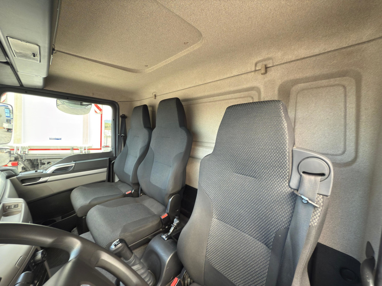 MAN 8.190 TGL E6 (VAN) en leasing occasion MAN 8.190 TGL E6 (VAN): photos 6 MAN 8.190 TGL E6 (VAN) en leasing occasion MAN 8.190 TGL E6 (VAN): photos 6