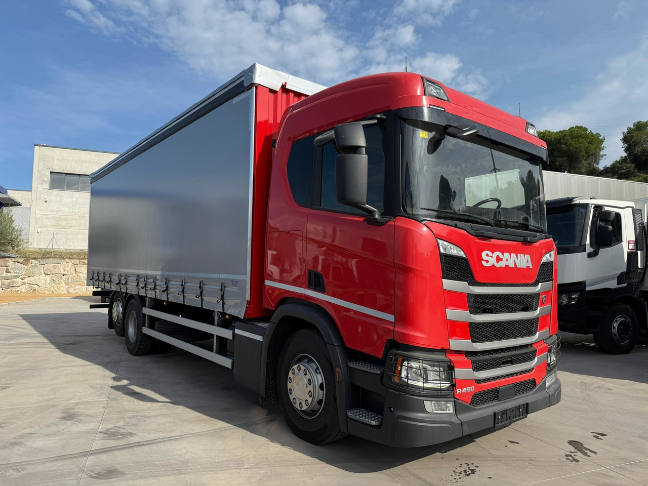SCANIA R450 E6 (Tauliner) - Camion à rideaux coulissants: photos 2 SCANIA R450 E6 (Tauliner) - Camion à rideaux coulissants: photos 2