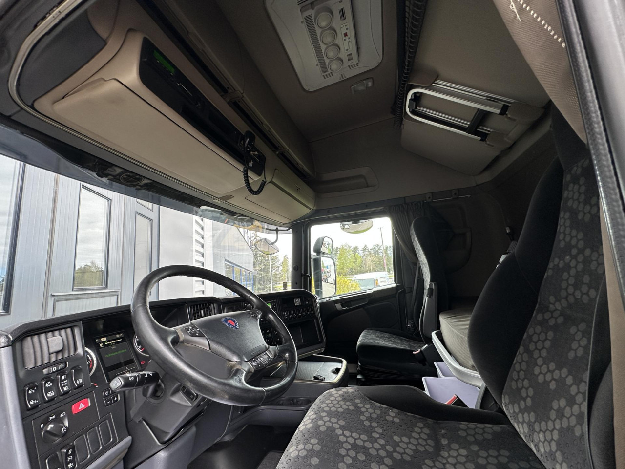 SCANIA R 410 LA4x2MNA - Tracteur routier: photos 2 SCANIA R 410 LA4x2MNA - Tracteur routier: photos 2