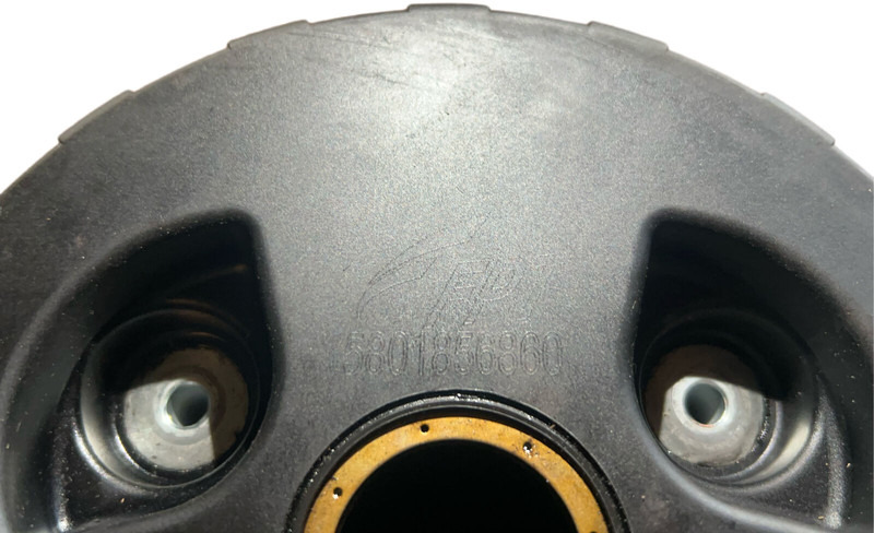 Iveco - Filtre à huile: photos 3 Iveco - Filtre à huile: photos 3