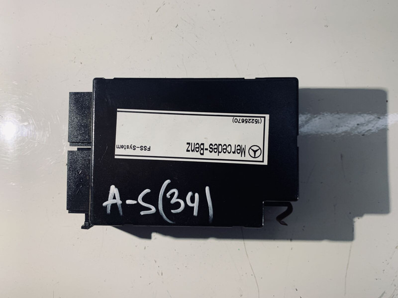 Mercedes-Benz ACTROS 004460524 - Bloc de gestion: photos 2 Mercedes-Benz ACTROS 004460524 - Bloc de gestion: photos 2