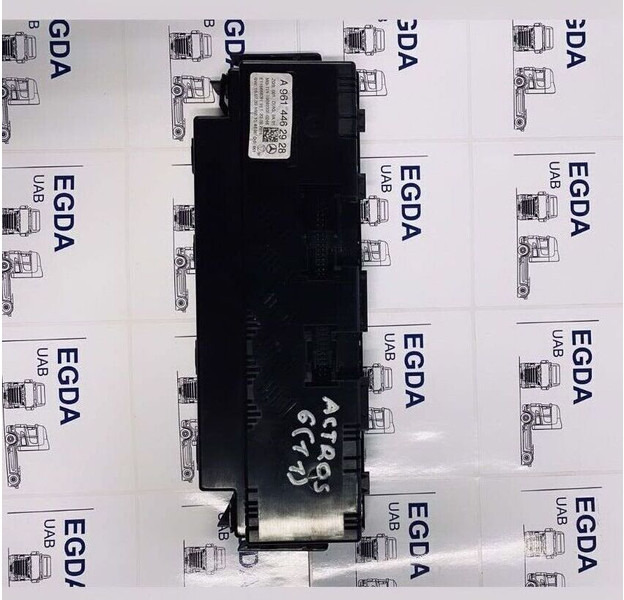 Mercedes-Benz ACTROS 6 (11) - Bloc de gestion: photos 2 Mercedes-Benz ACTROS 6 (11) - Bloc de gestion: photos 2