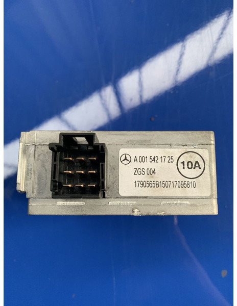 Mercedes-Benz ACTROS - Bloc de gestion: photos 2 Mercedes-Benz ACTROS - Bloc de gestion: photos 2