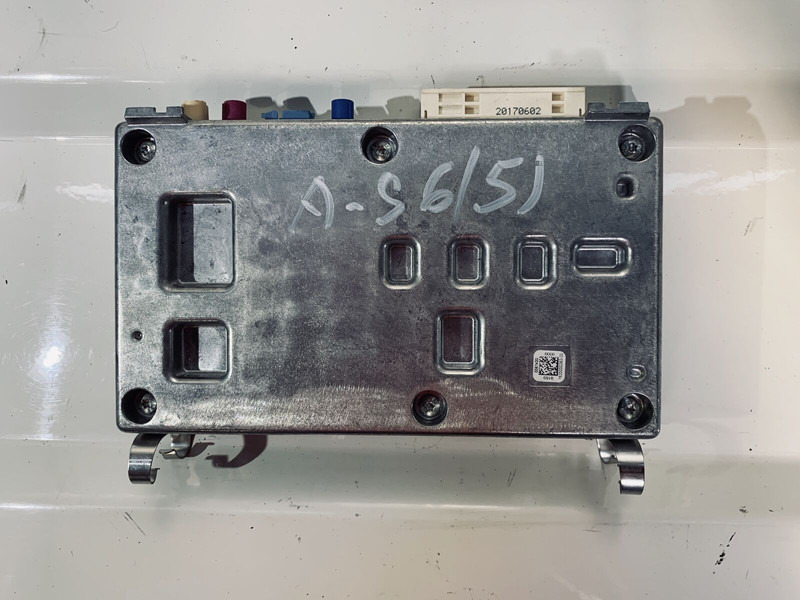 Mercedes-Benz ACTROS - Bloc de gestion: photos 2 Mercedes-Benz ACTROS - Bloc de gestion: photos 2