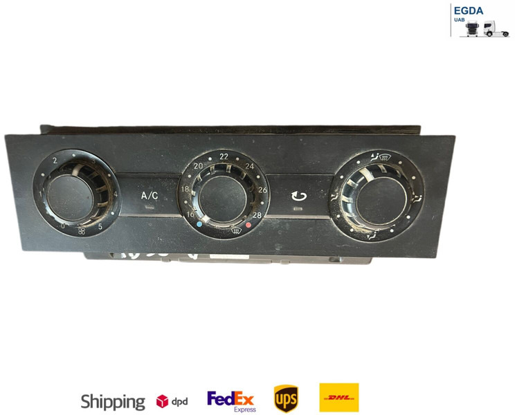 Mercedes-Benz - Panel de instrumentos: photos 1 Mercedes-Benz - Panel de instrumentos: photos 1