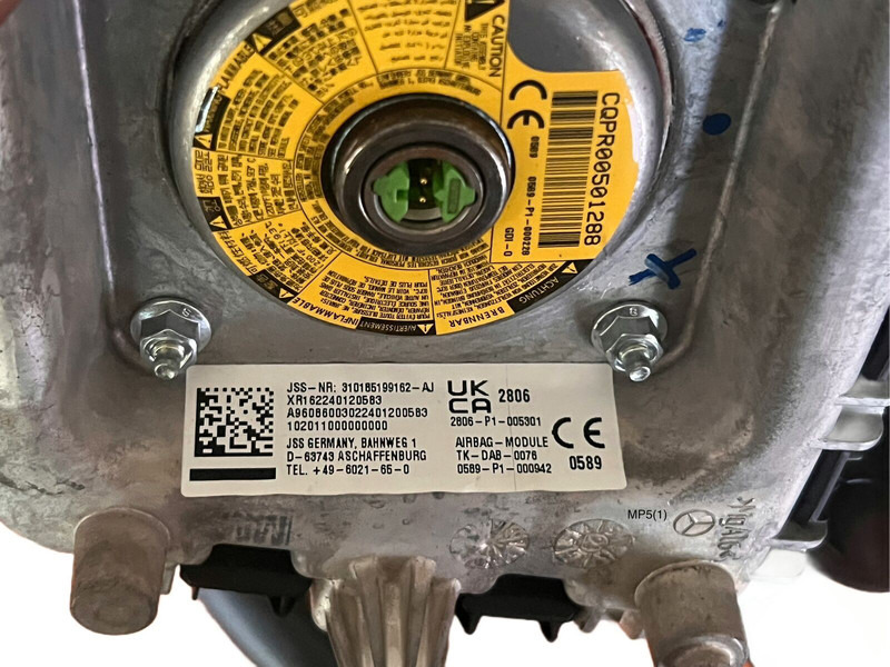 Mercedes-Benz MP5 - Volant: photos 5 Mercedes-Benz MP5 - Volant: photos 5