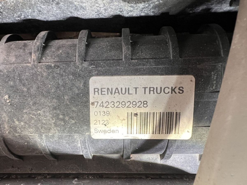 Renault  - Radiateur: photos 4 Renault  - Radiateur: photos 4