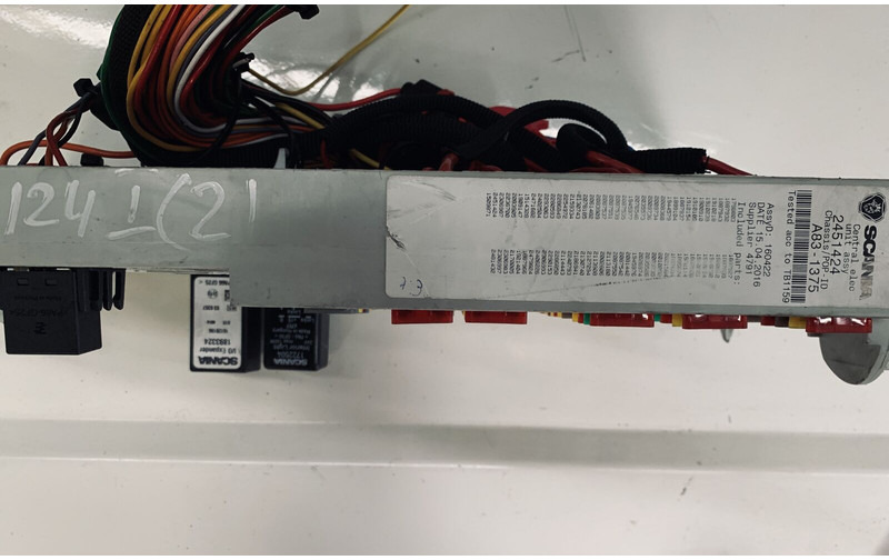 Scania 124 - Système électrique: photos 2 Scania 124 - Système électrique: photos 2