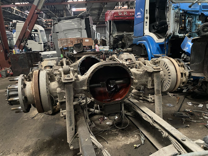 Volvo 2017 - Essieu arrière: photos 2 Volvo 2017 - Essieu arrière: photos 2