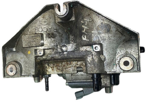 Volvo 2017 - Filtre à carburant: photos 3 Volvo 2017 - Filtre à carburant: photos 3