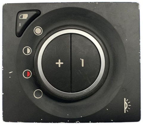 Volvo FM11 22049578 - Panel de instrumentos: photos 1 Volvo FM11 22049578 - Panel de instrumentos: photos 1