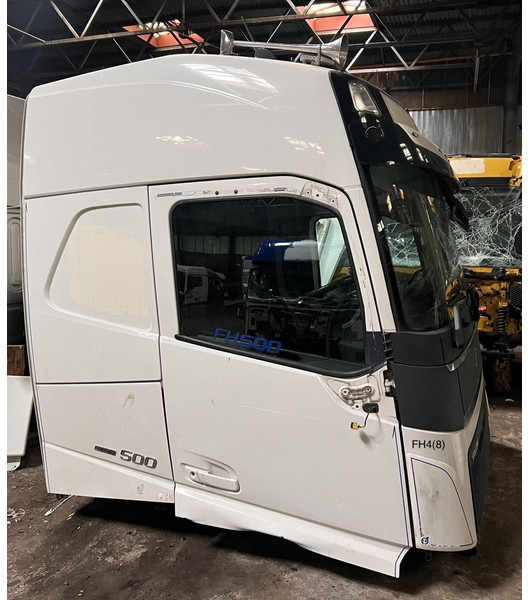 Volvo right side doors 2021 - Portière et pièces: photos 1 Volvo right side doors 2021 - Portière et pièces: photos 1