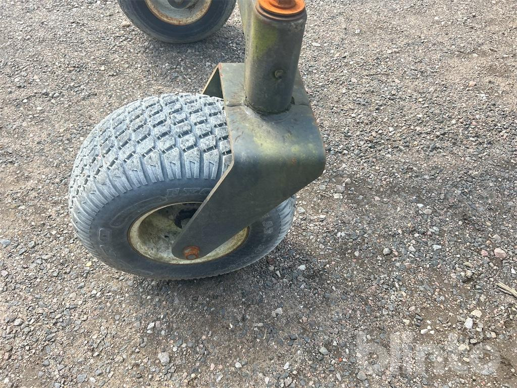 Accessoire pour Niveleuse Bobcat Grader - Trimble Laser: photos 9