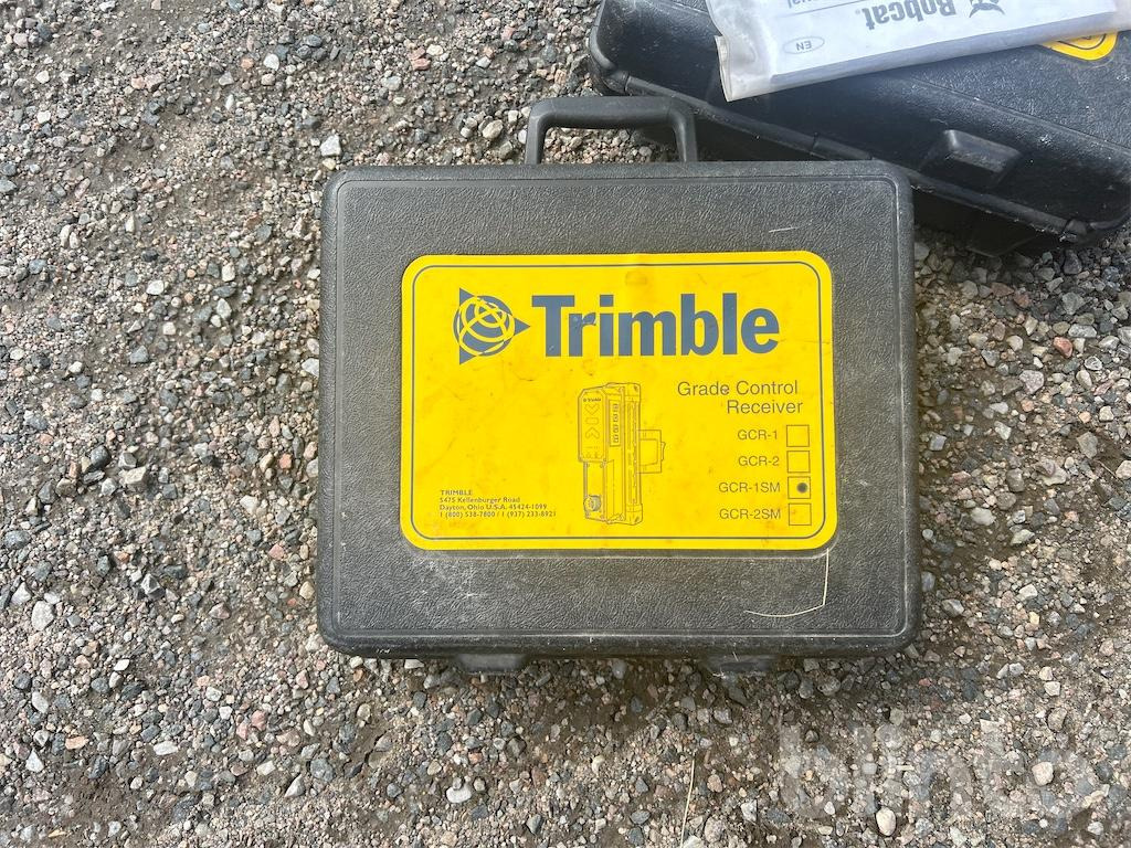 Accessoire pour Niveleuse Bobcat Grader - Trimble Laser: photos 17