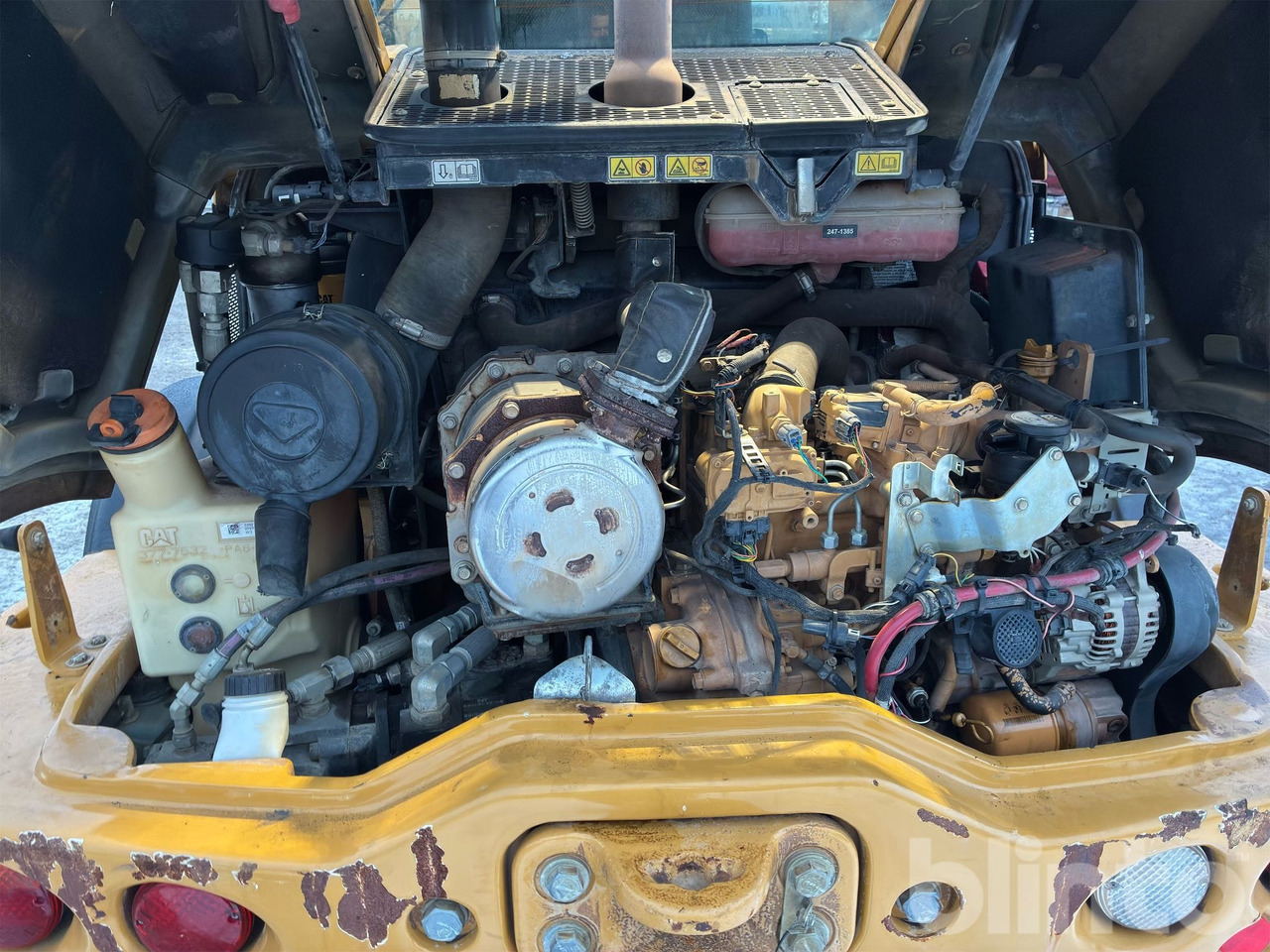 Chargeuse sur pneus CAT 908M: photos 33 Chargeuse sur pneus CAT 908M: photos 33