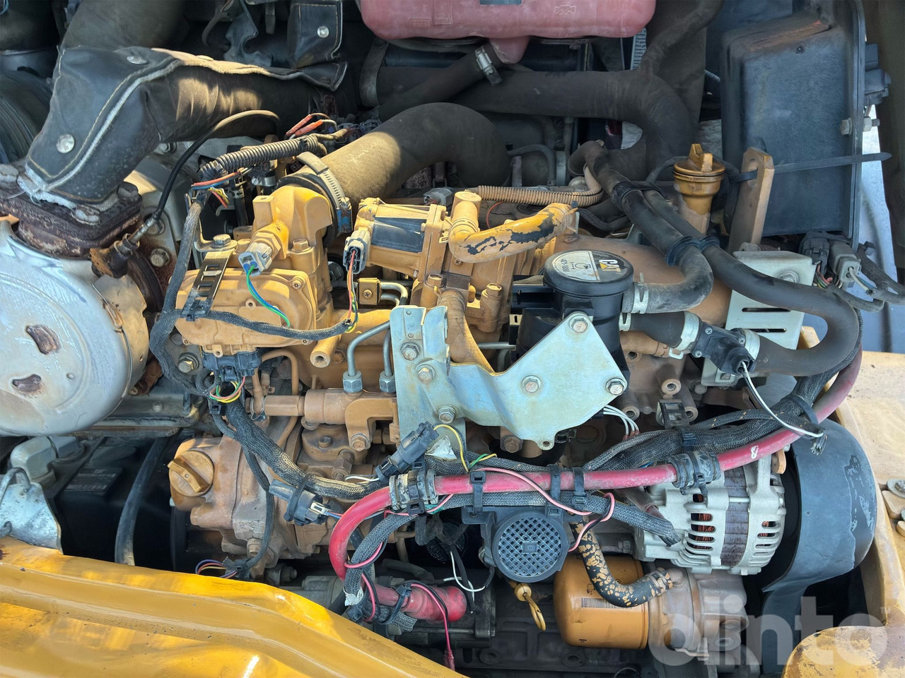 Chargeuse sur pneus CAT 908M: photos 34 Chargeuse sur pneus CAT 908M: photos 34